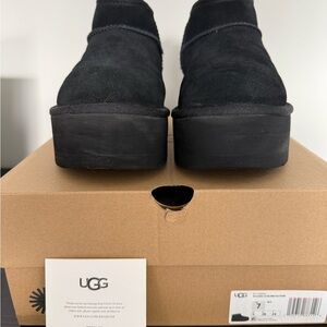 UGG CLASSIC ULTRA MINI PLATFORM
